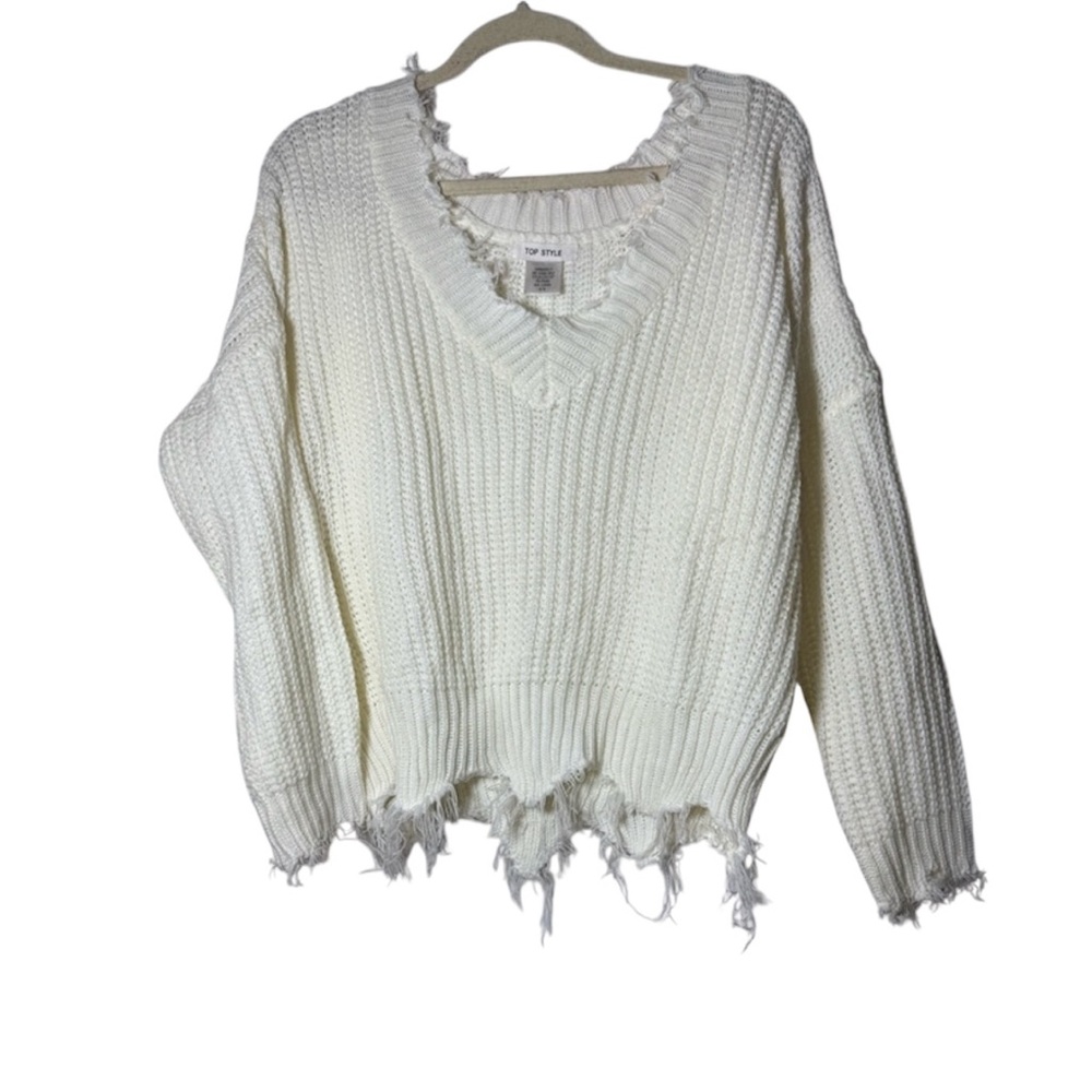 Top Style Distressed White V-Neck Sweater Size M